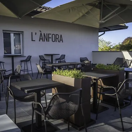 Ξενοδοχείο L'anfora 3*